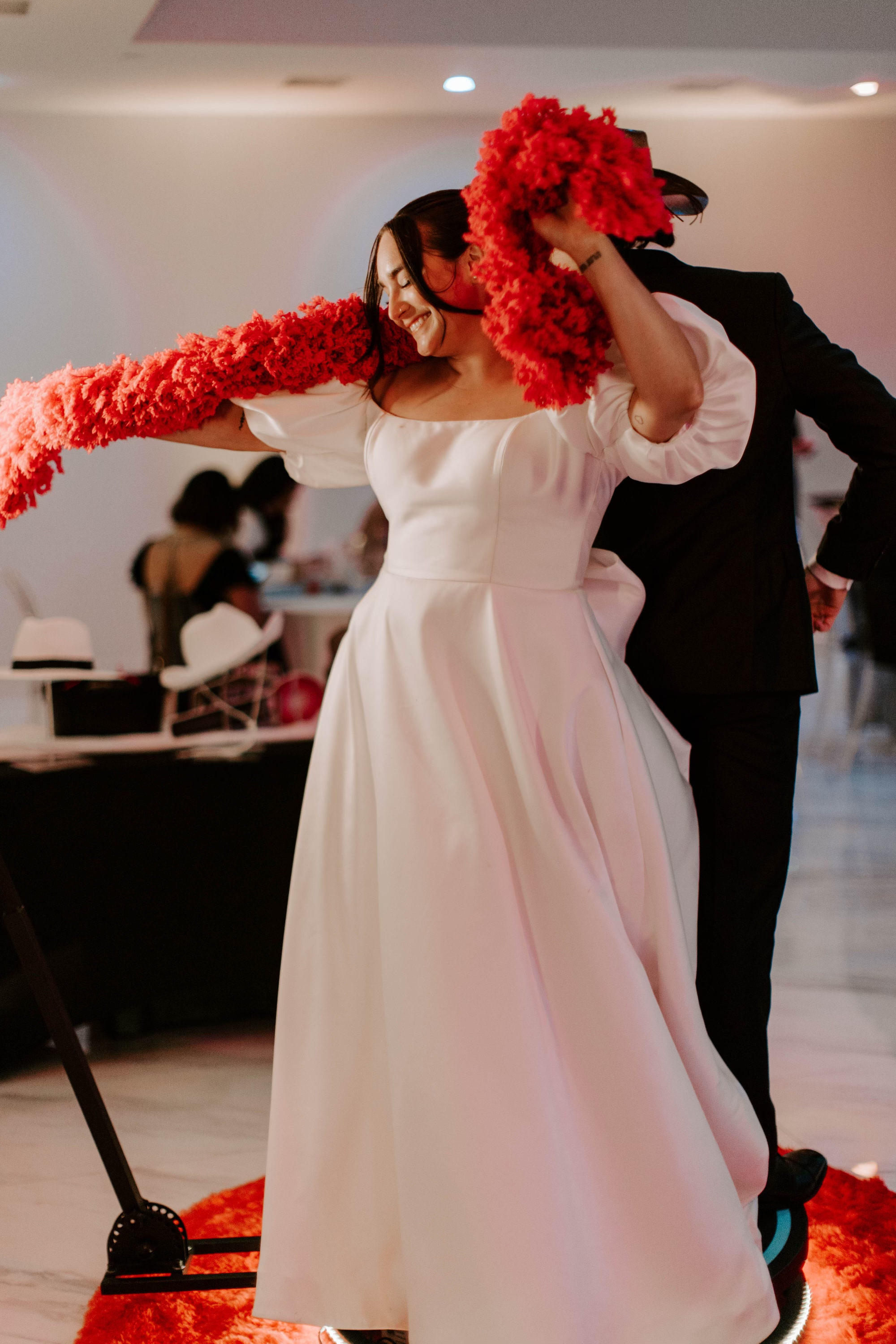 Wedding 360 Photo Booth moment